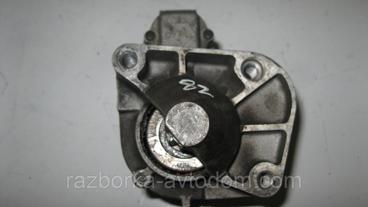 Стартер CS1174 б/у (Valeo) Renault Kangoo, Laguna, Megane, SCENIC, SYMBOL, THALIA, Nissan KUBISTAR (8зуб) 12V