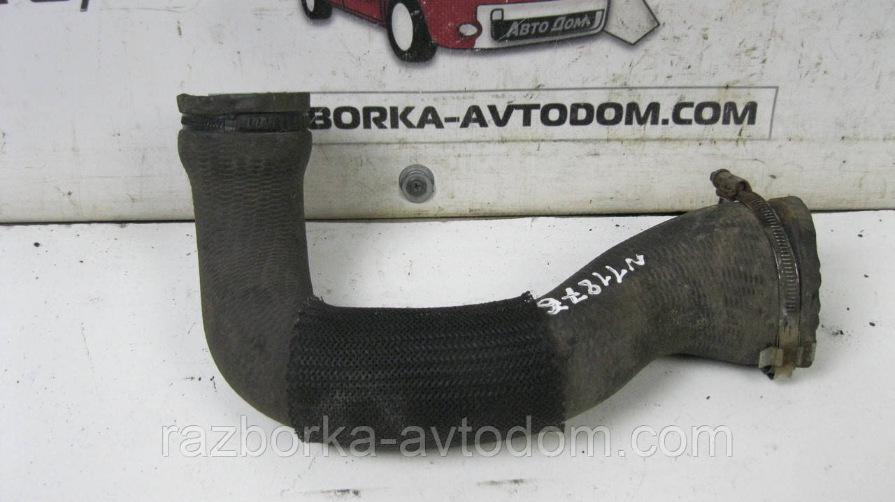 Патрубок інтеркулера нижній Citroen C4 Picasso (2006-2013) 2,0 HDI OE:0382 HV