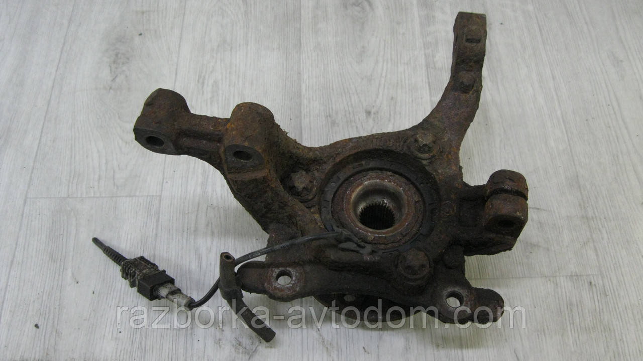 Поворотний кулак передній правий (ступиця/дряпфа) Opel Zafira B (2005-2010) OE:13197809 Дефект!!!