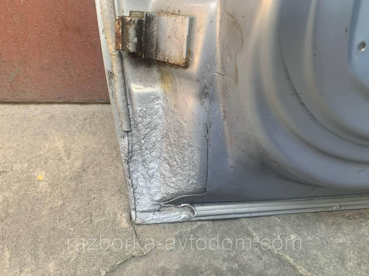 Двері передні права Opel Zafira A OE:9153674 Дефект: іржі в нижній частині (підфарбована)