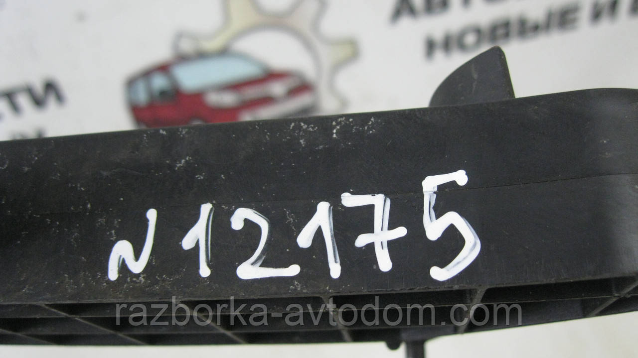 Кронштейн склопідіймача переднього лівого Renault Megane 2 (2003-2009) OE:8200197143 фото 2