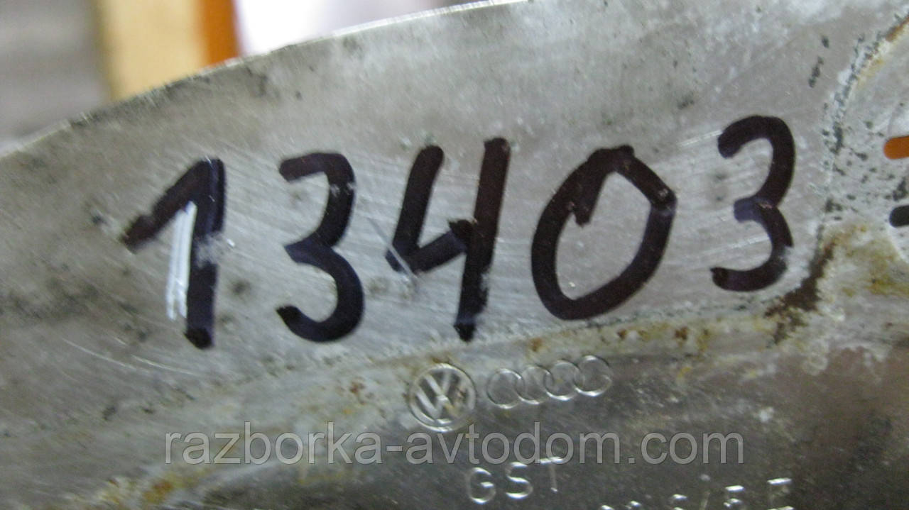 Прокладка проставка КПП (пластина, захист) VW Touran (АКПП і МКПП) (03-10) OE:038103645E фото 2