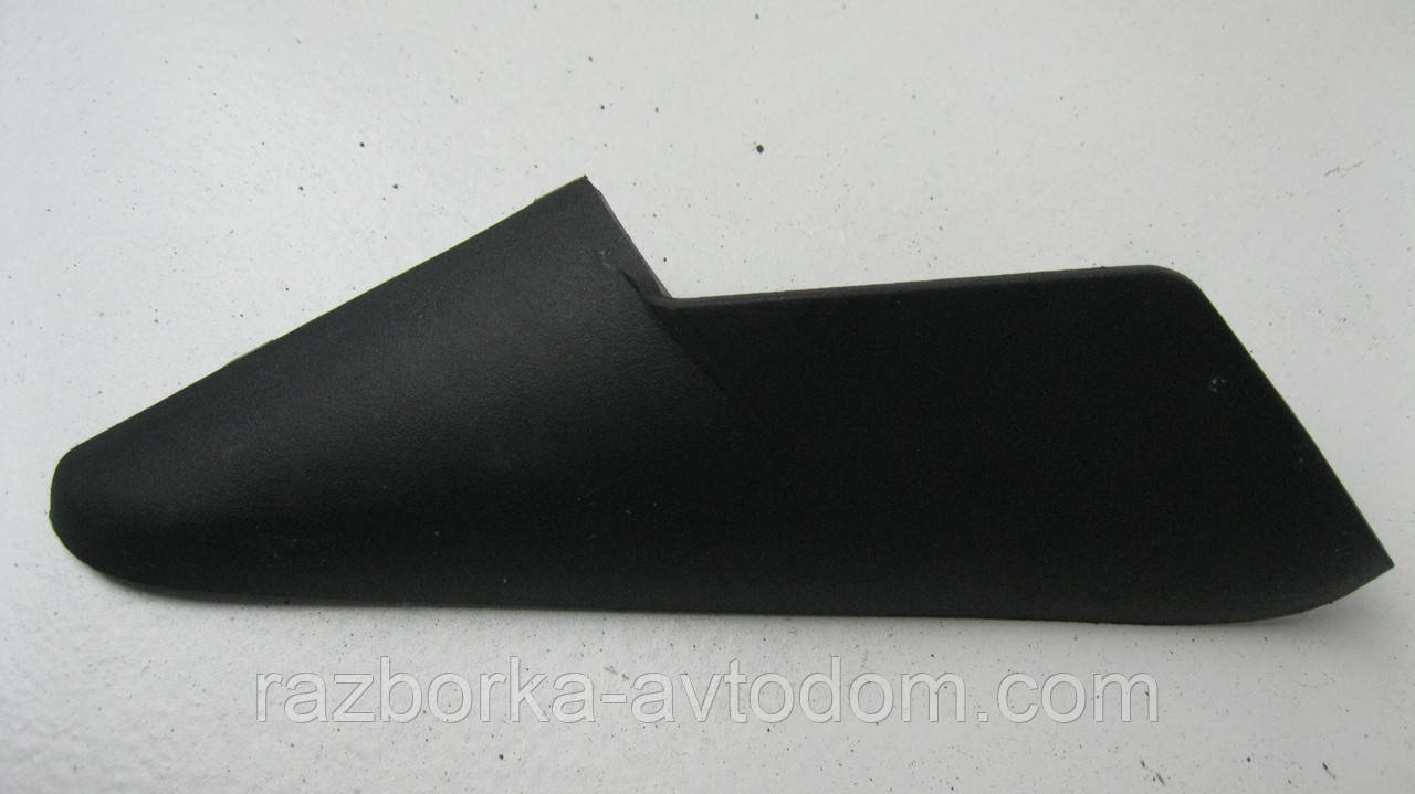 Накладка кришка дзеркала правих дверей внутрішня Citroen C4 Picasso (2006-2013) OE:9015AK