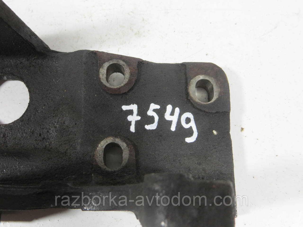 Кронштейн насоса ГУР FORD Courier, Fiesta (1989-1996) ОЕ: 94FF-3K738-AD