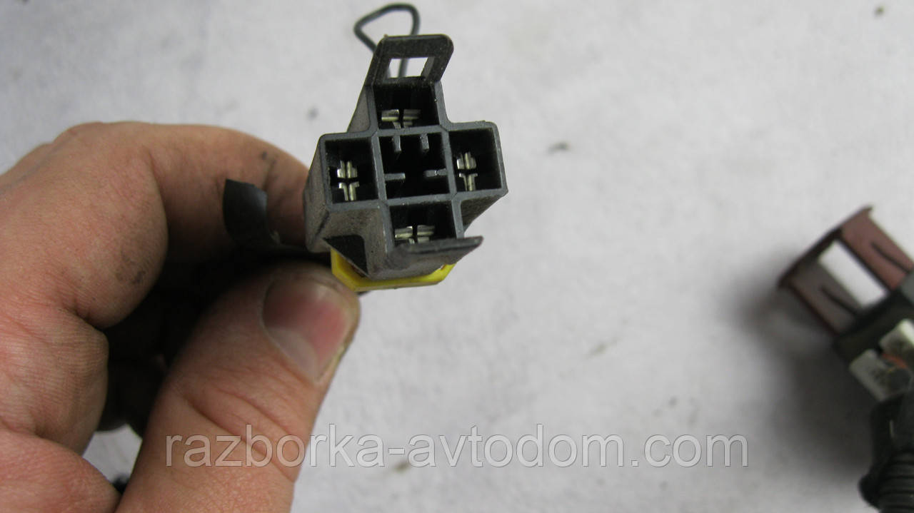 Проводка задньої частини кузова (салона) Opel Combo (01-12) OE:13131867