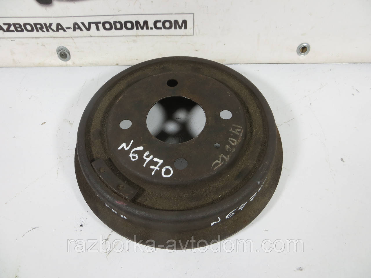 Тормозной барабан задний Ford Sierra , Escort , Orion , Taunus  ОЕ:  6183822