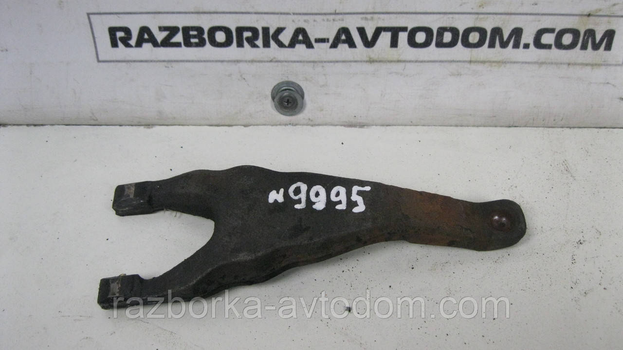 Вилка зчеплення Mazda 6 2.0D (2002-2007) OE:AC0216520A