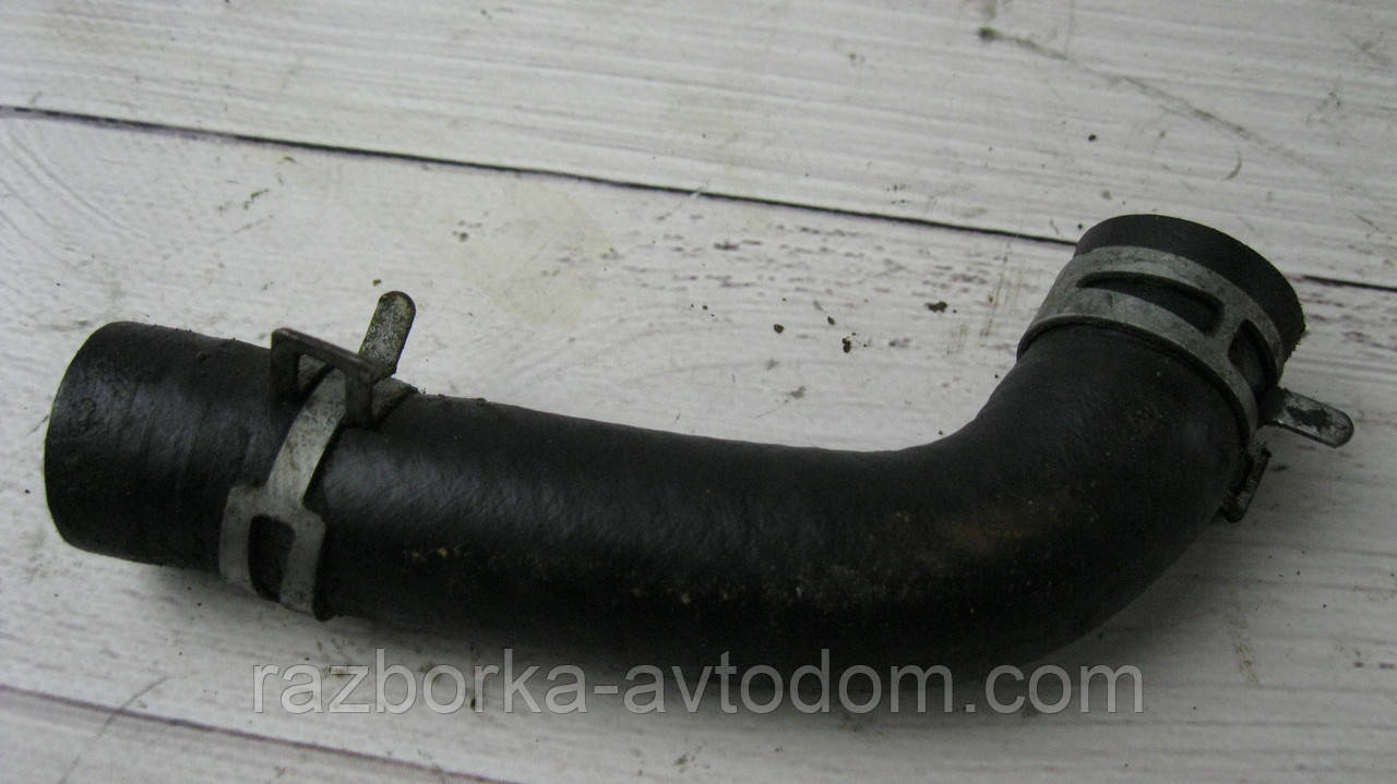 Патрубок подавання оливи 3.0i Mitsubishi Pajero Sport 1 (1997-2009) OE:MD300558