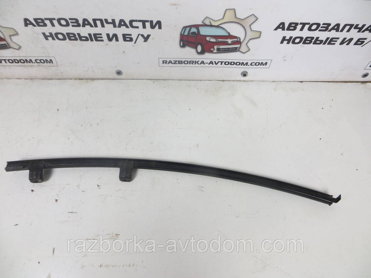 Напрямні скла задніх лівих дверей Mitsubishi Pajero Sport 1 (1997-2009) OE:MR237957