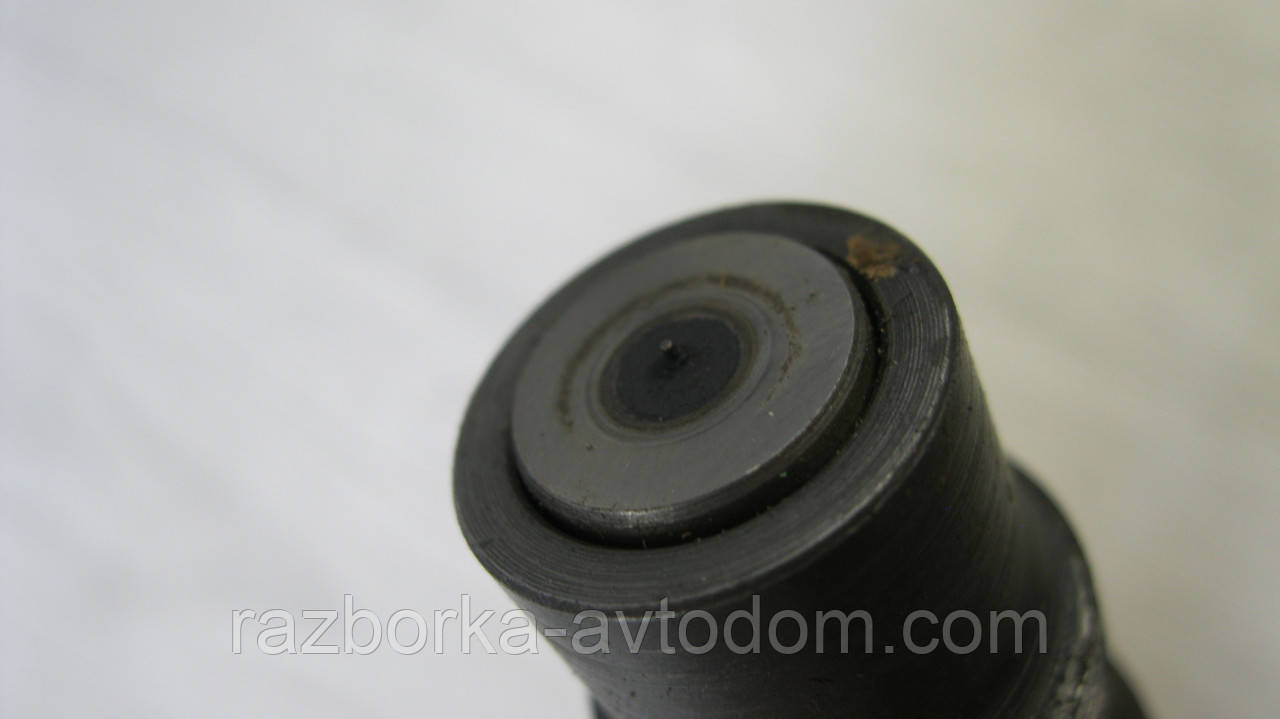 Форсунка дизельная VW Golf 3, Polo 3, Lt 28-35, Lt 40-55, Skoda Felicia, Seat Ibiza, Audi 100 C4, Iveco Daily E4 1.9/2.4/3.0D OE: