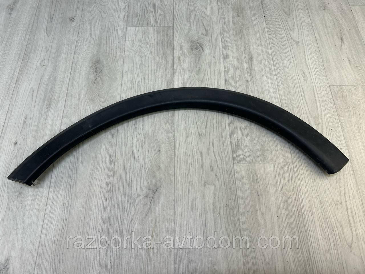Накладка, молдинг крила переднього лівого Opel Corsa C (00-06) OE:9114739