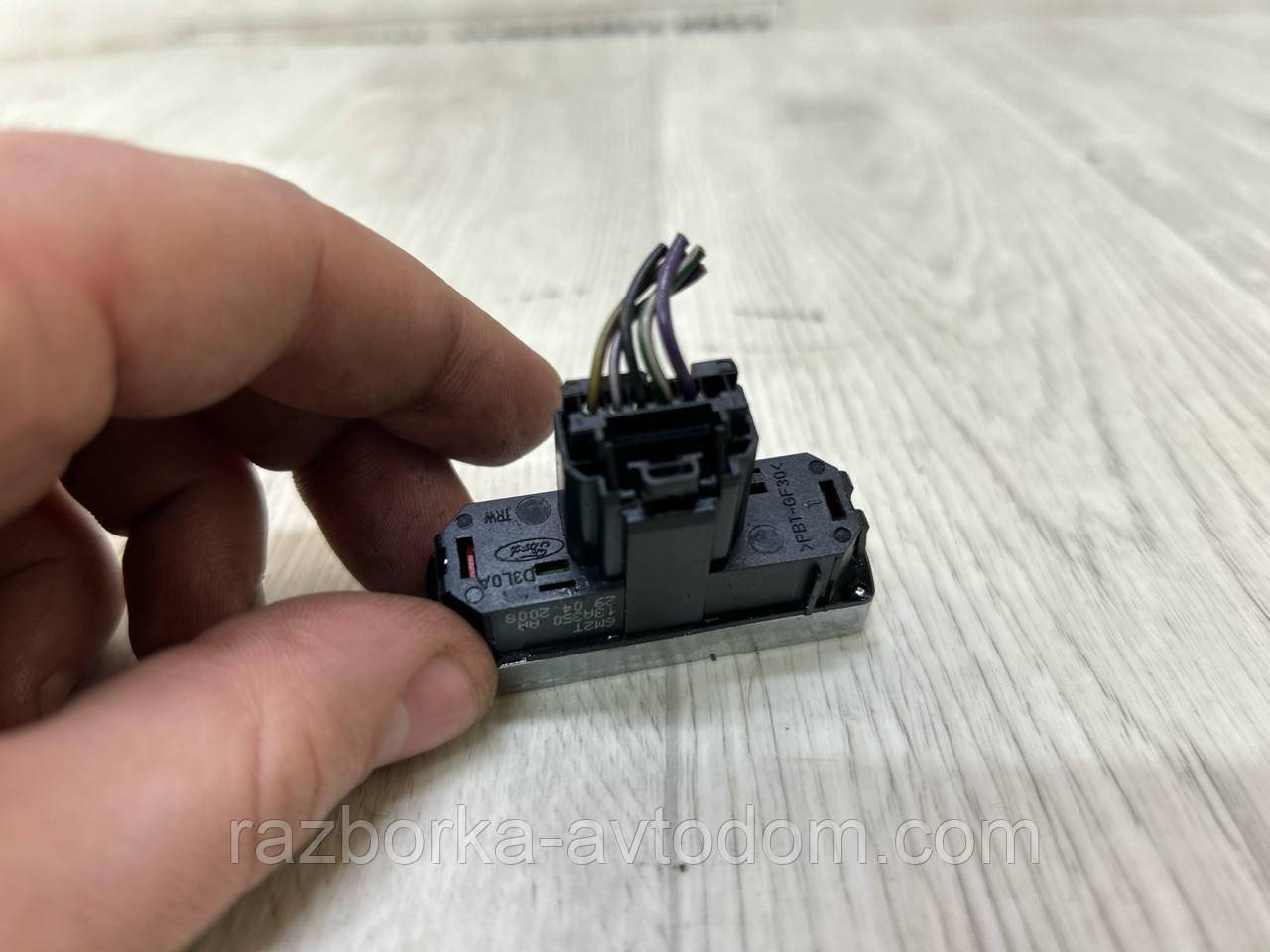 Кнопка аварийки Ford Mondeo MK4 (07-10) OE:6m2t13a350aa