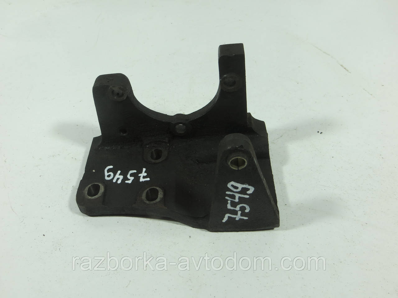 Кронштейн насоса ГУР FORD Courier, Fiesta (1989-1996) ОЕ: 94FF-3K738-AD