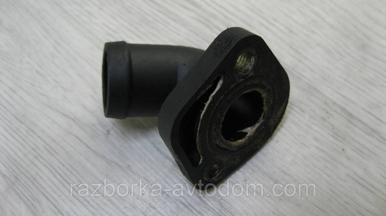 Фланець системи охолодження VW T4 (1990-2003) OE: 028103111C фото 2
