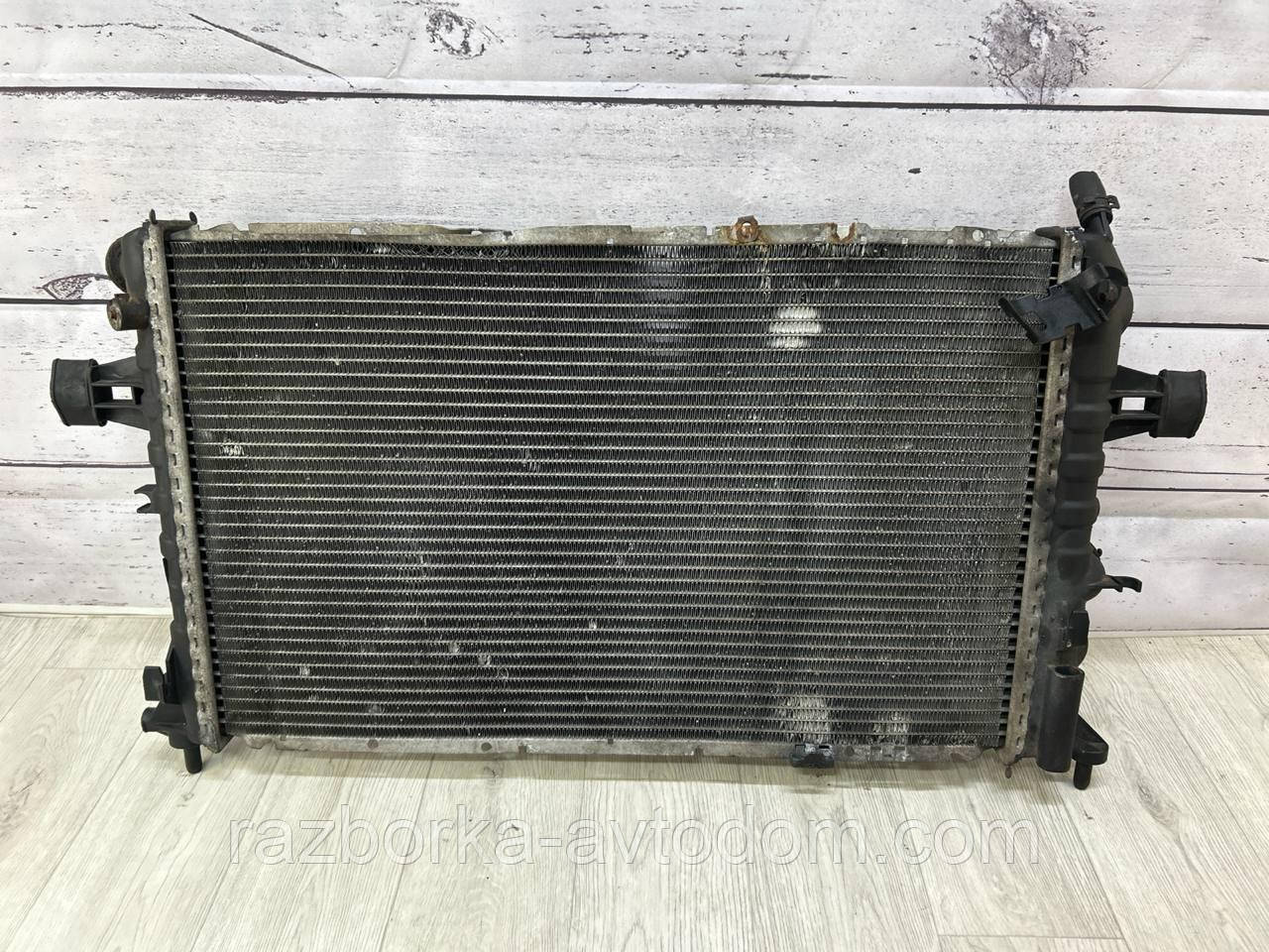 Радіатор Охолодження (основний) 2.0DTI, 2.2DTI Opel Zafira A, Astra G OE:9157937