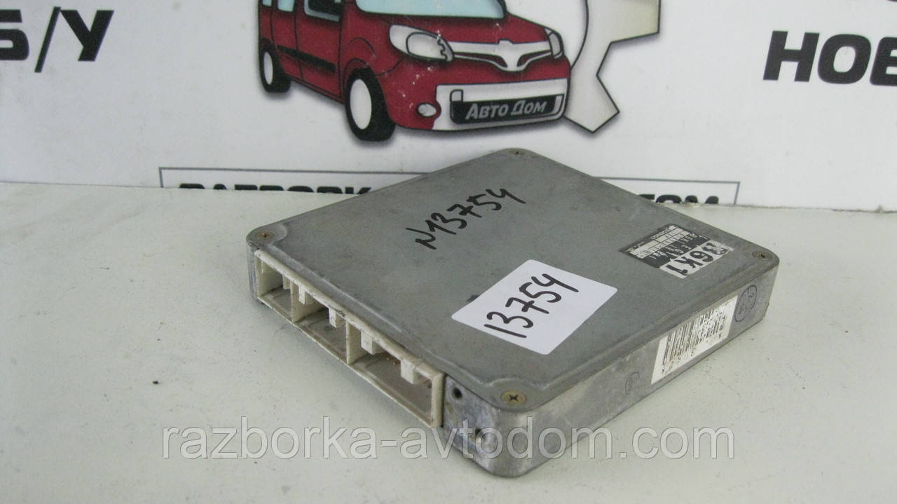Електронний блок керування двигуном (ЕБУ) мізки Mazda 323 BF BW (1986-1989) OE:b6k118881