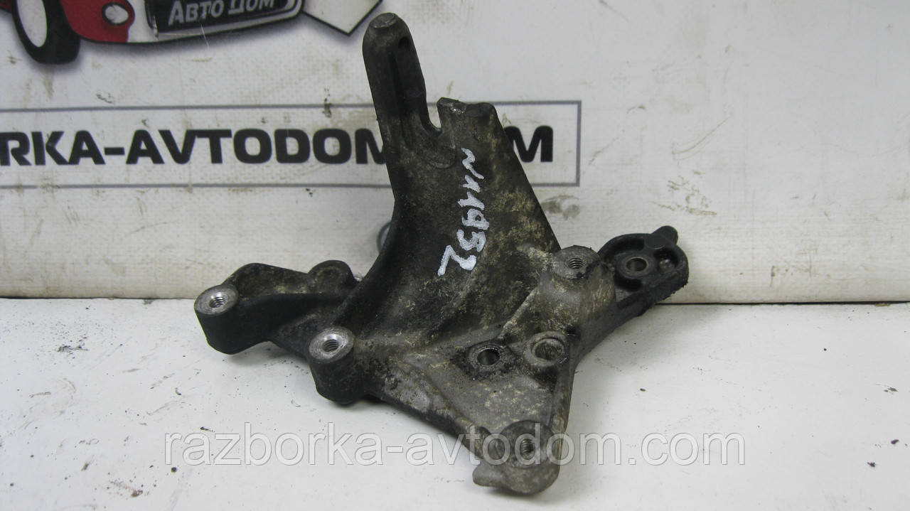 Кронштейн клапана EGR Citroen C4 Picasso (2006-2013) OE:1618S6