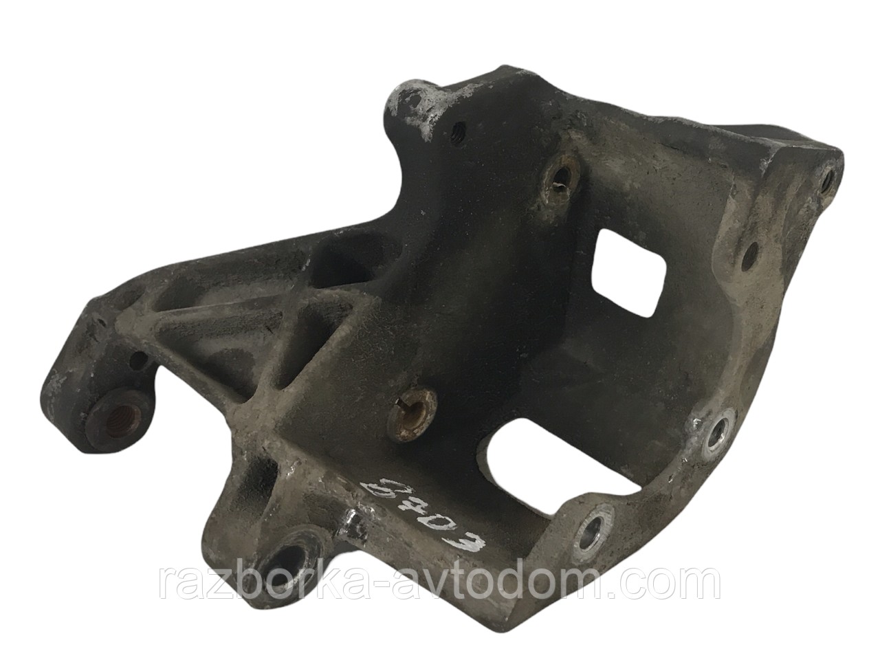 Кронштейн насоса ГУ 1.9TDI VW Sharan, Ford Galaxy (1995-2010) ОЕ: 028145523