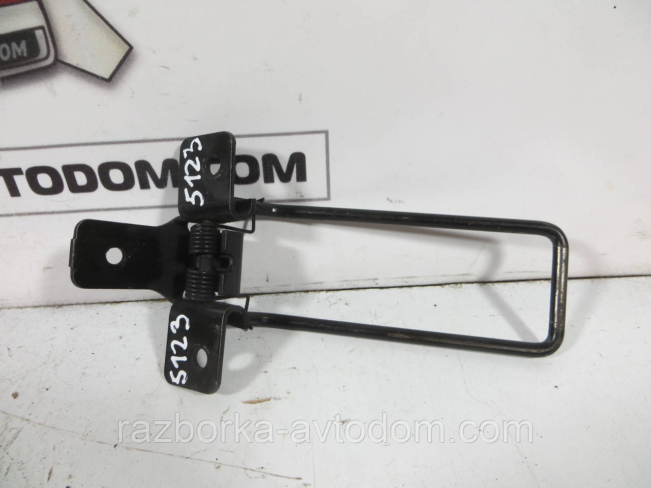 Обмежувач задніх дверей Л/П Fiat Scudo 95-07 1474716080