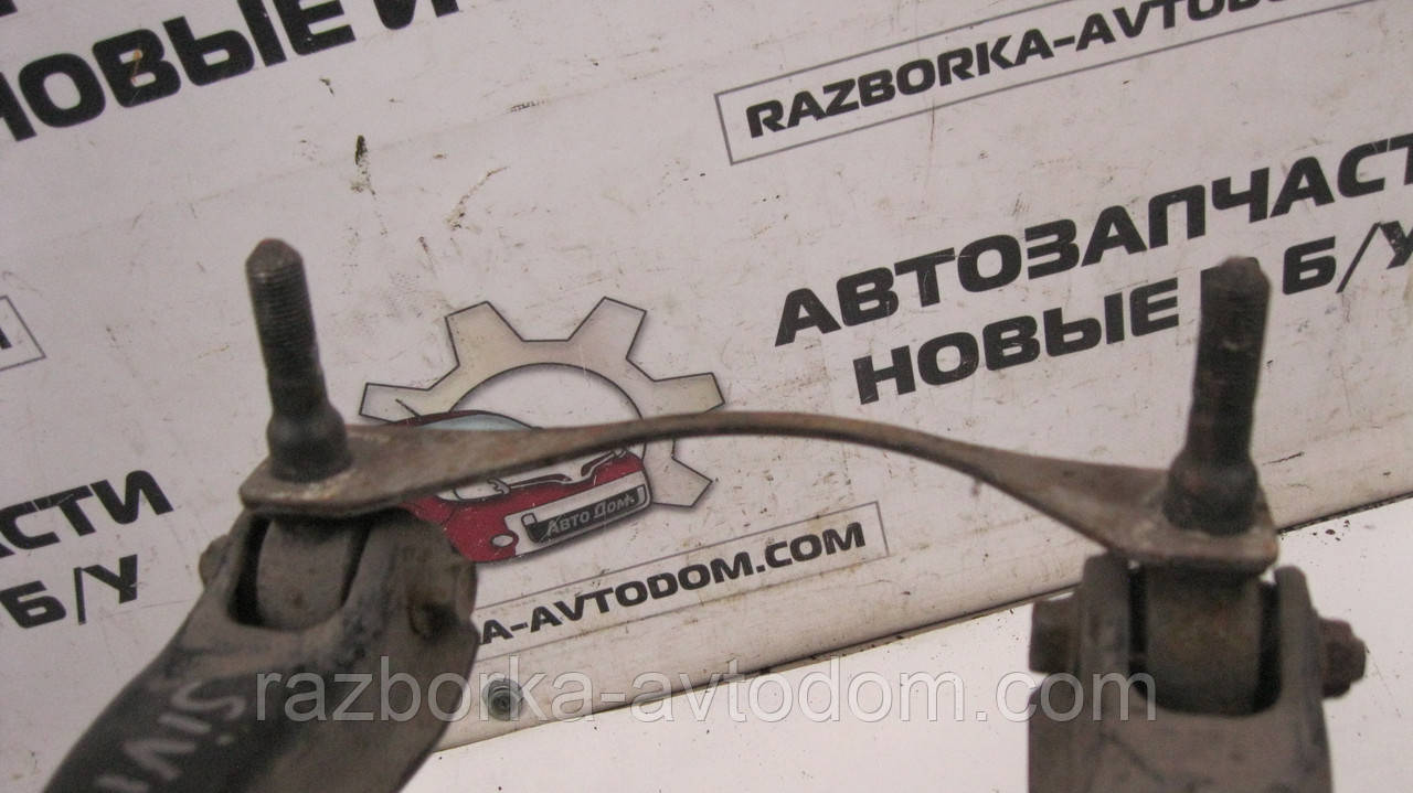 Важіль передньої підвіски верхній правий Honda Civic (1987-1991), CRX (1987-1992) OE:51450SH3023