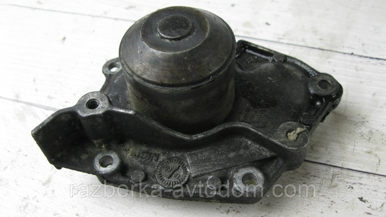 Водяна помпа (насос) Renault Trafic, Magene, Laguna, Opel Vivaro, Nissan Primastar 1.9DCI OE:7701479043 фото 2