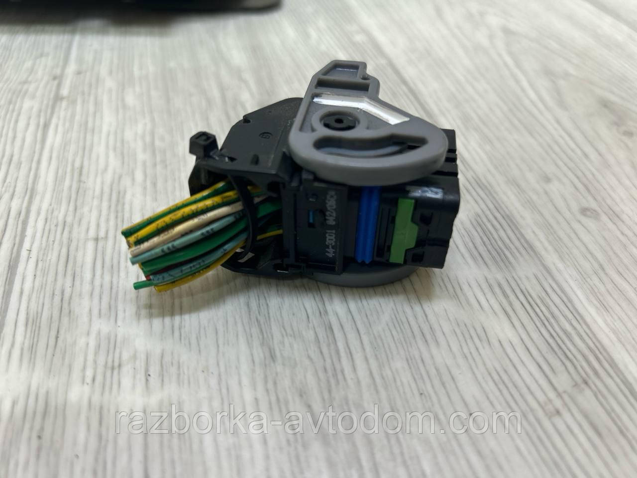 Роз'єм/фішка блока керування двигуном ЕБУ 1.6i 16 V PEUGEOT 307 (01-08), Citroen C4 OE:9662307380