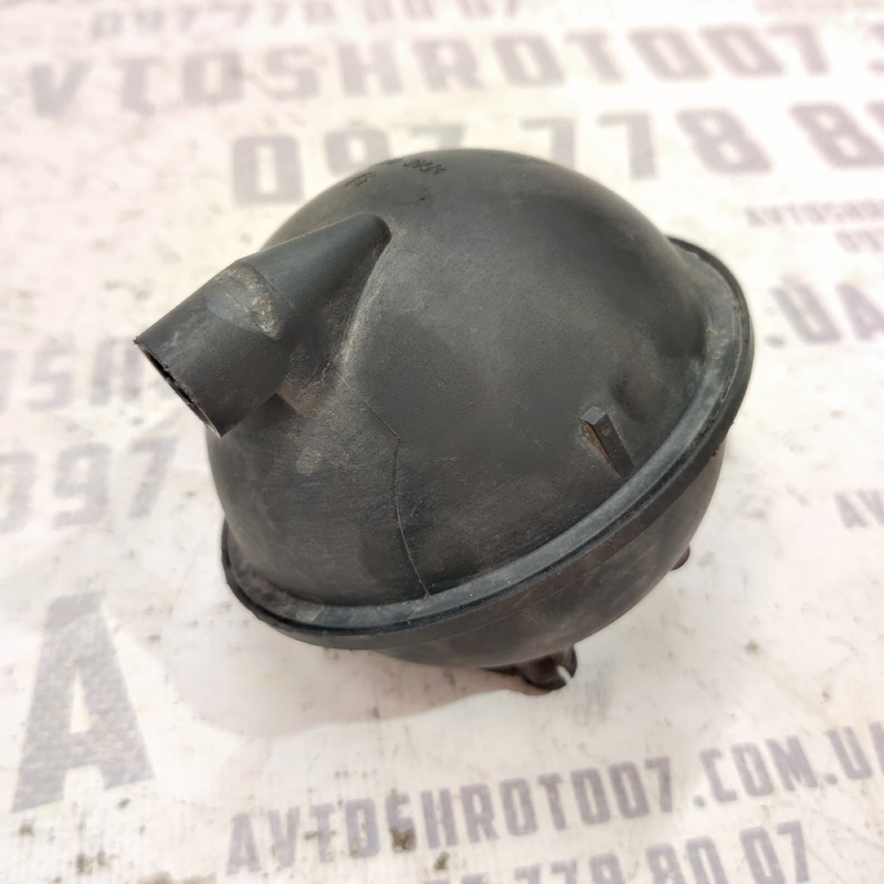 Вакуумний резервуар Audi A4 B8 (07-15) 2.0 Дизель