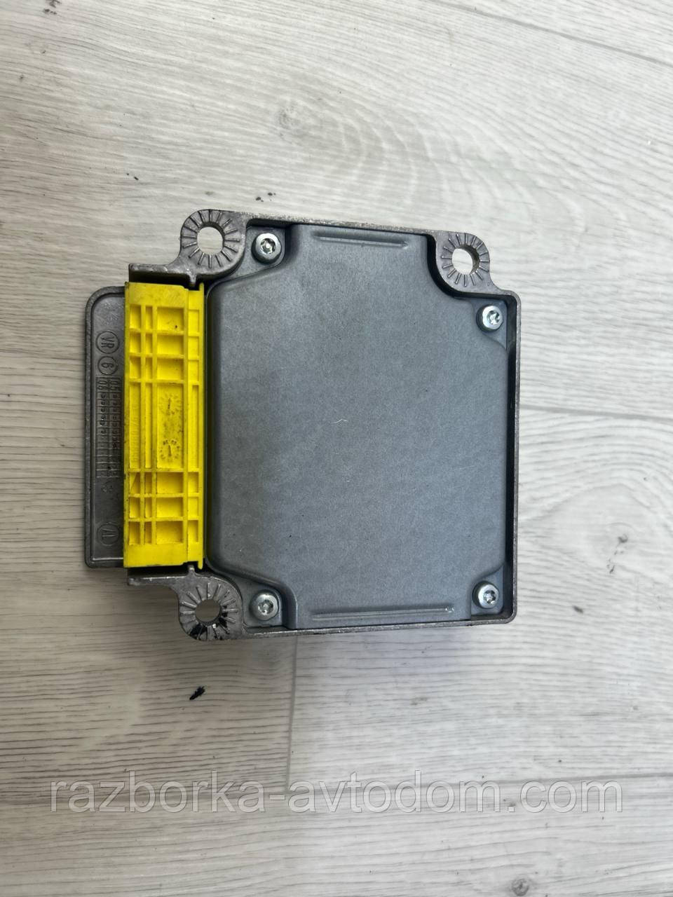 Блок керування AirBag Skoda Superb 1, VW Passat B6, Transporter T5 OE:1c0909605f