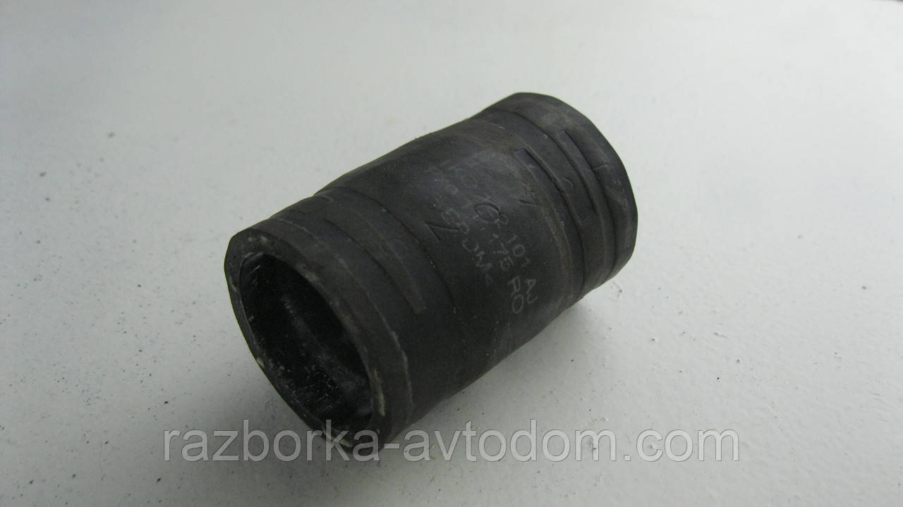 Патрубок системи охолодження VW Touran (2003-2010) 1,9TDI OE:1K0122101AJ