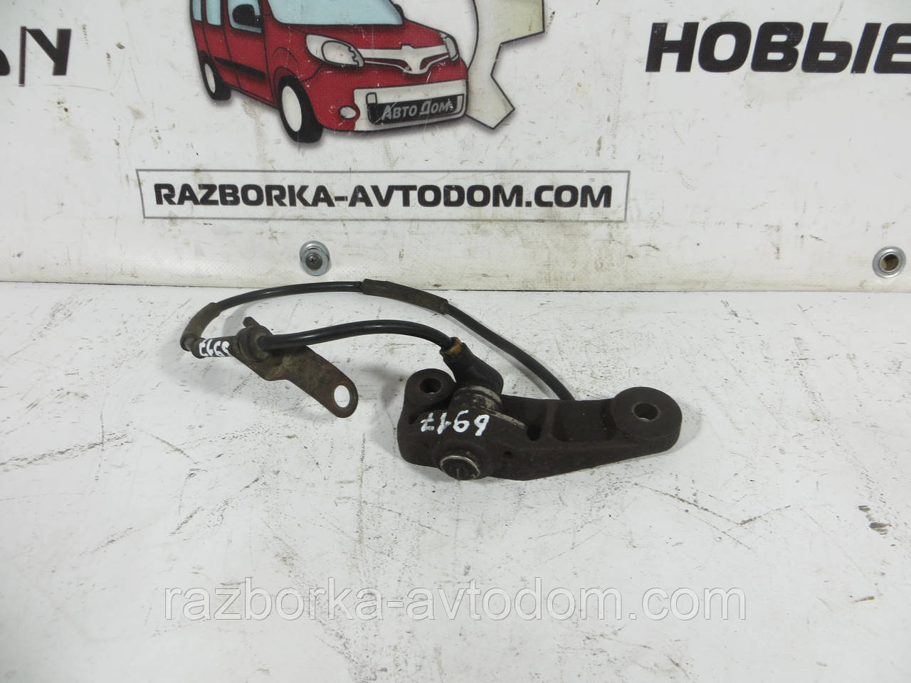 Датчик ABS задній лівий LANCIA THEMA, ALFA ROMEO 164, FIAT CROMA (1984-1996) ОЕ: 265001074