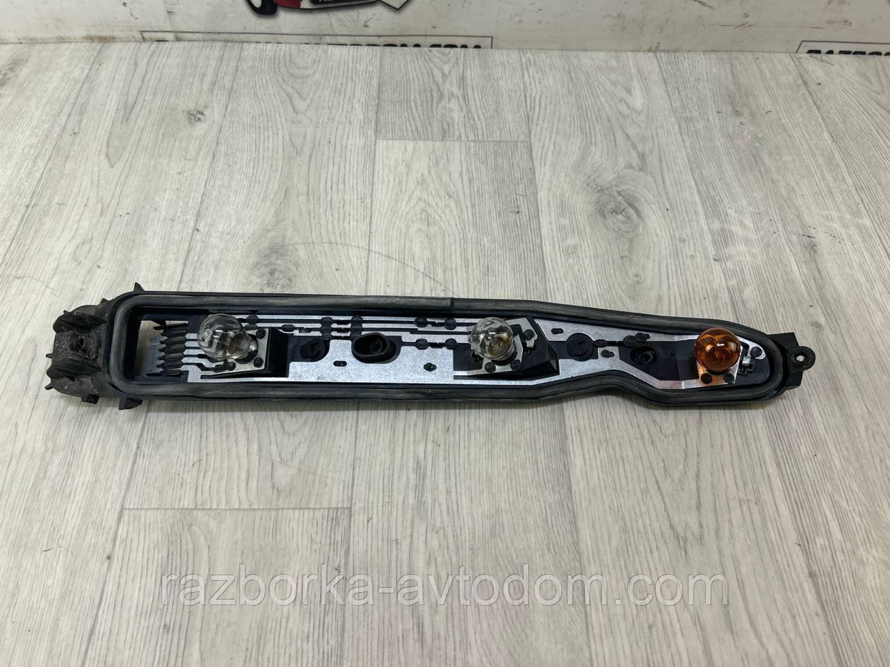 Плата ліхтаря заднього лівого Opel Corsa C (00-06)