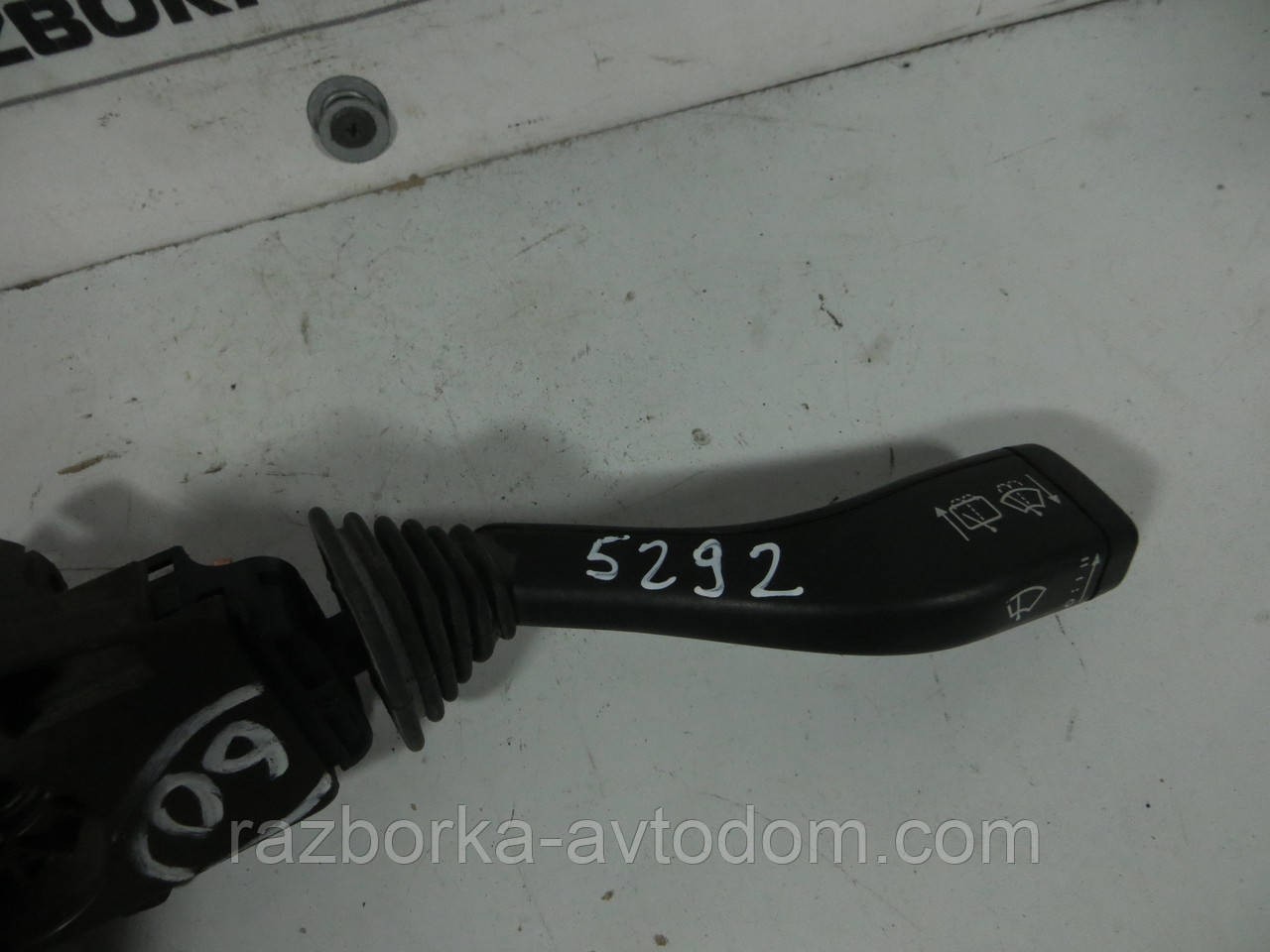 Підкермовий перемикач правий Opel Astra OEM 90243394