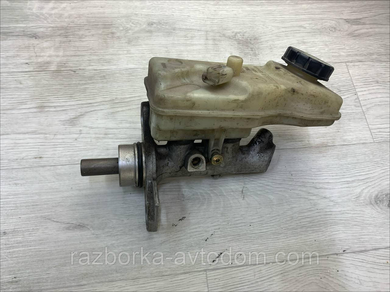 Головний гальмівний циліндр Renault Megan II (2003-2008) OE: 32067111C, 7701207697