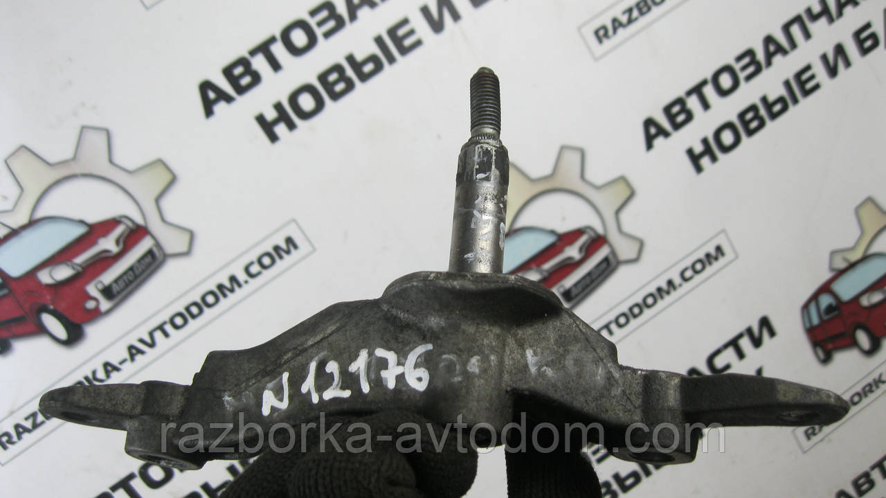 Кронштейн КПП Renault Megane 2 (2003-2009) OE:8200072522