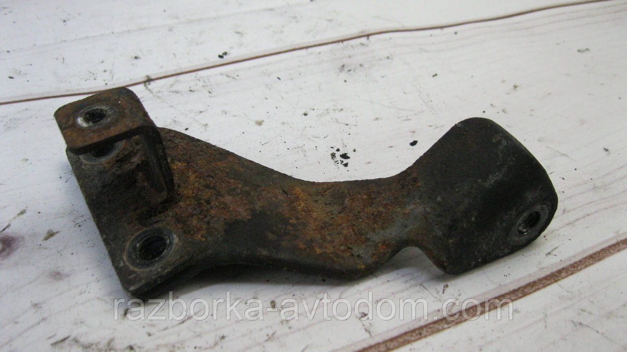 Кронштейн генератора Hyundai Getz (2002-2005) OE:37460-27500, 3746027500