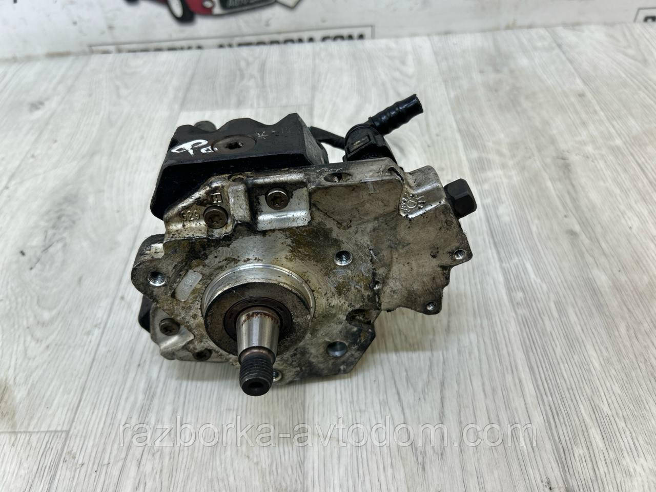 Паливний насос високого тиску (ТНВД) 1.6HDI Peugeot 407 (04-09), 307 (04-09), Citroen C4 Picasso (05-10), Berlingo (04-11).