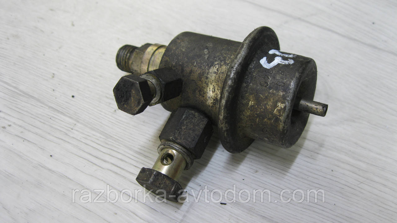 Регулятор тиску палива VW Golf 2, Jetta 2, Passat B3, Coupe OE: 034133534G