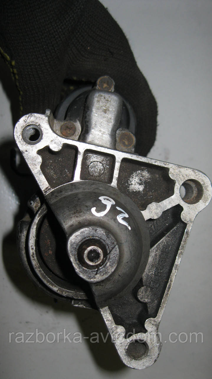 Стартер CS542 б/у (Bosch) Citroen XSARA , Zx , Saxo , AX , Peugeot 106 , Nissan Micra . (9 зуб) 12V