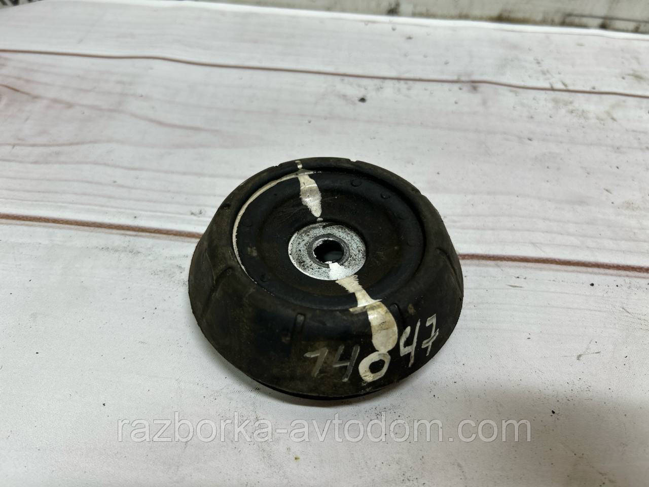 Опора амортизатора передня (пружний корок) Opel Combo (01-12), OE: 90538936