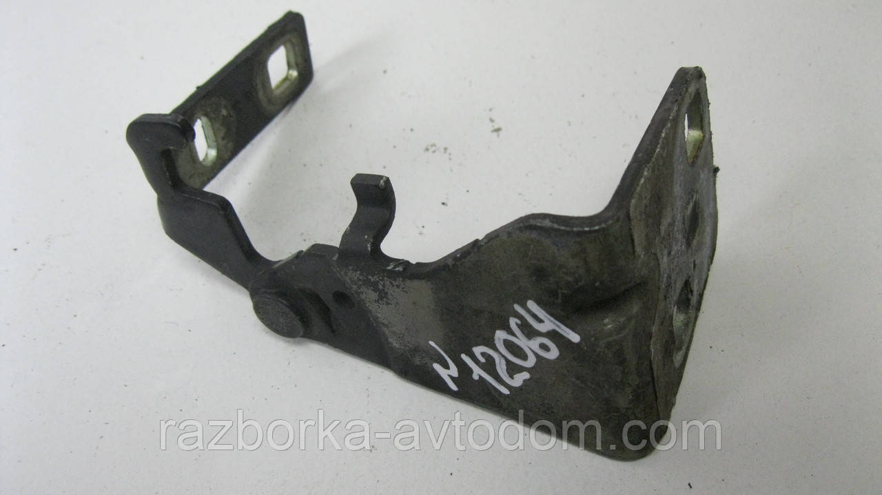 Петля капота права Renault Trafic, Opel Vivaro, Nissan Primastar (2000-2014) OE:7700312083