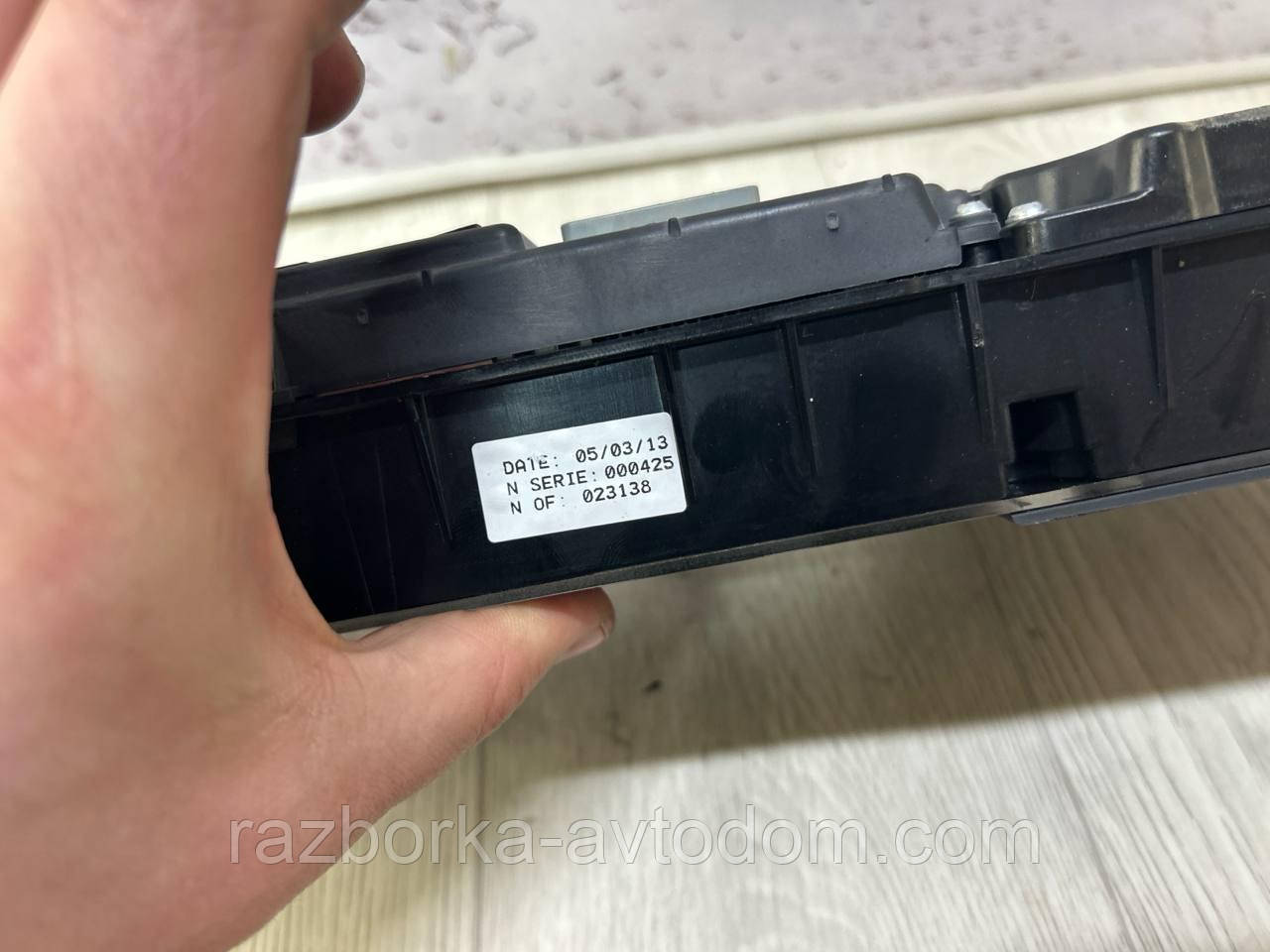 Панель приладів (щиток) навігація GPS Renault Scenic 3 (09-) OE:248100593R